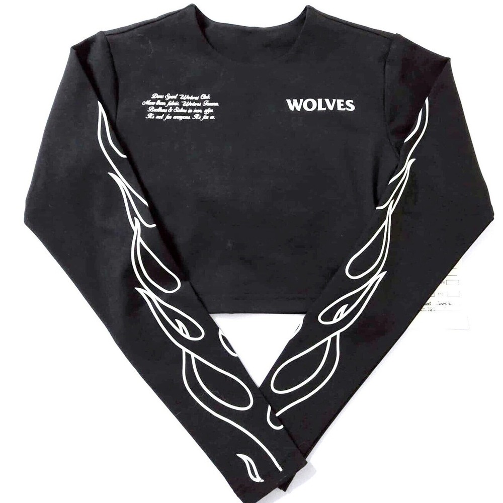 Darc Sport Wolves Club Black Flame Graphic Long Sleeve Crop Top SHE XS DSPT026